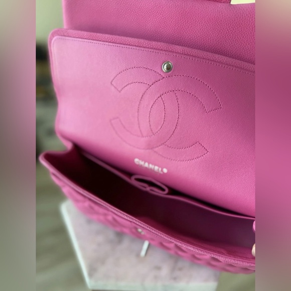 CHANEL Classic Double Flap Bag – Pink Mat Leather, Silver Hardware - Picture 3 of 8